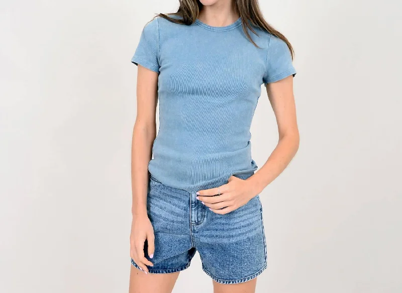 Ribbed Tee Top In Light Denim