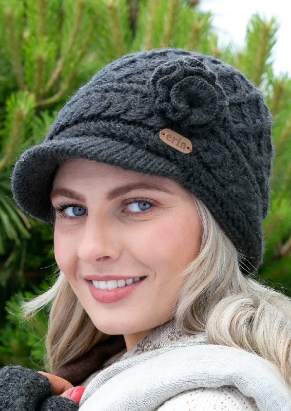 Aran Flower Peak Hat | Charcoal