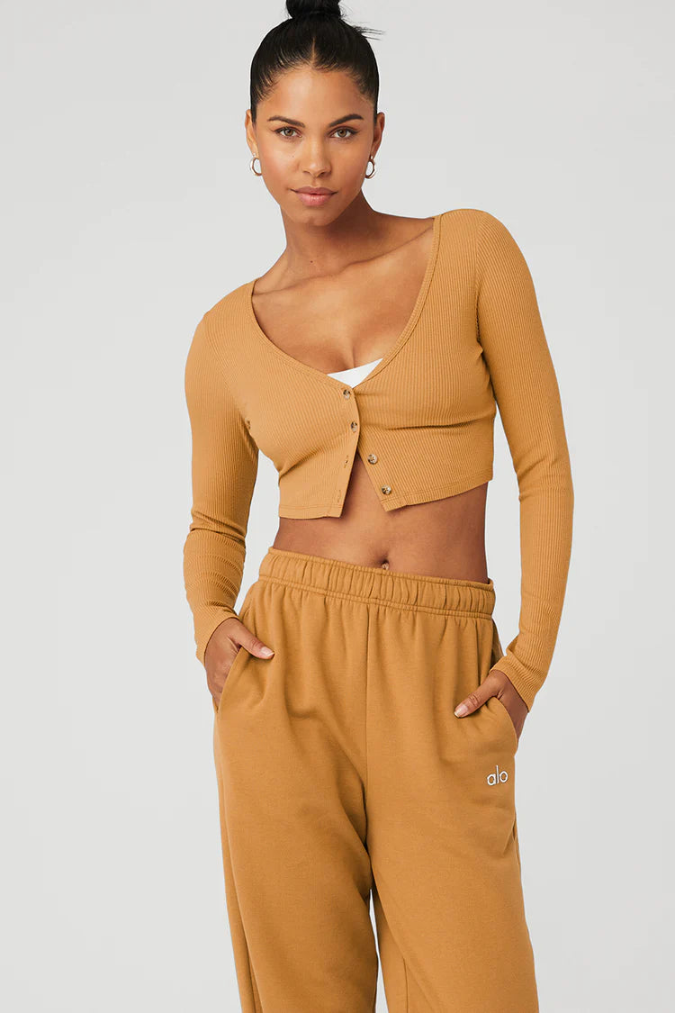 Alo Yoga Women's Whisper Ribbed Cropped Cardigan Sweater - Toffee